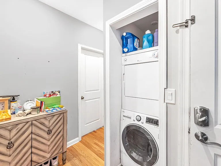 13 Pierce St #2 — Photo 8