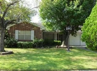 1007 Rainy River Dr, Houston, TX 77088