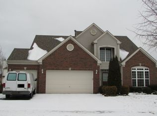 1571 Woodland Ln, Bolingbrook, IL 60490
