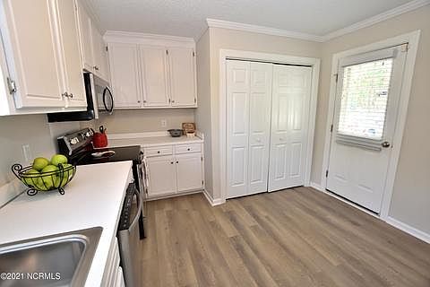 4th image of 108 Sycamore Ct