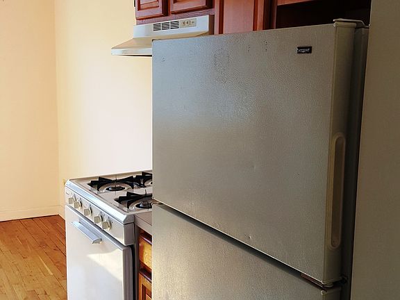 5th image of 2225 Benson Ave APT 5B