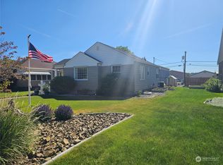 1078 C St SW, Ephrata, WA 98823