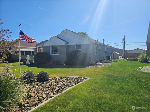 1078 C Street SW, Ephrata, WA 98823