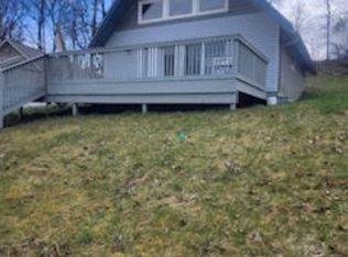 7081 Walnut Hill Rd, Manitou Beach, MI 49253