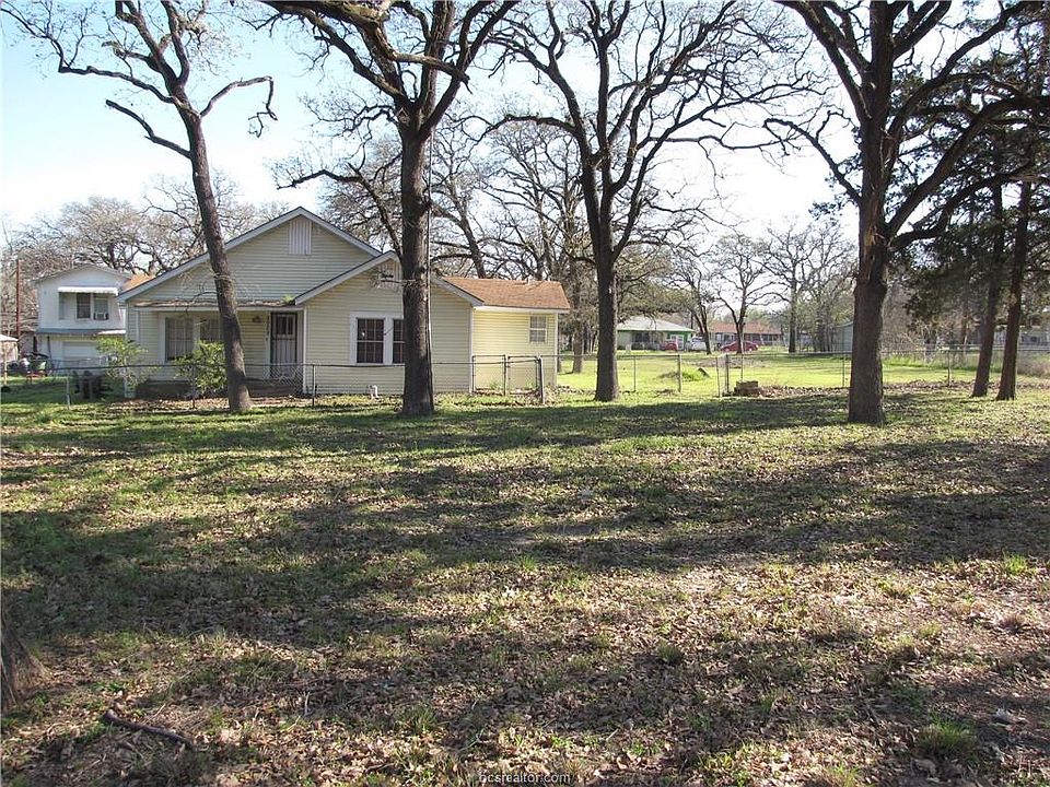1st image of 2909 N Texas Ave