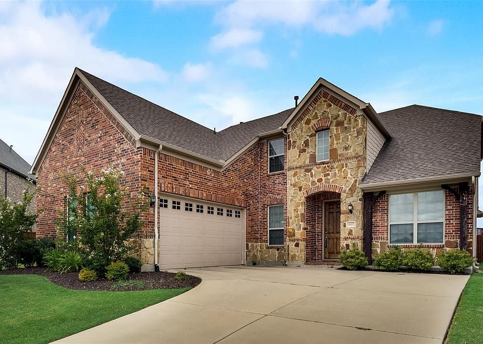 1st image of 687 Revalen Ln
