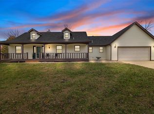 93 Fox Run Rd, Collinsville, IL 62234