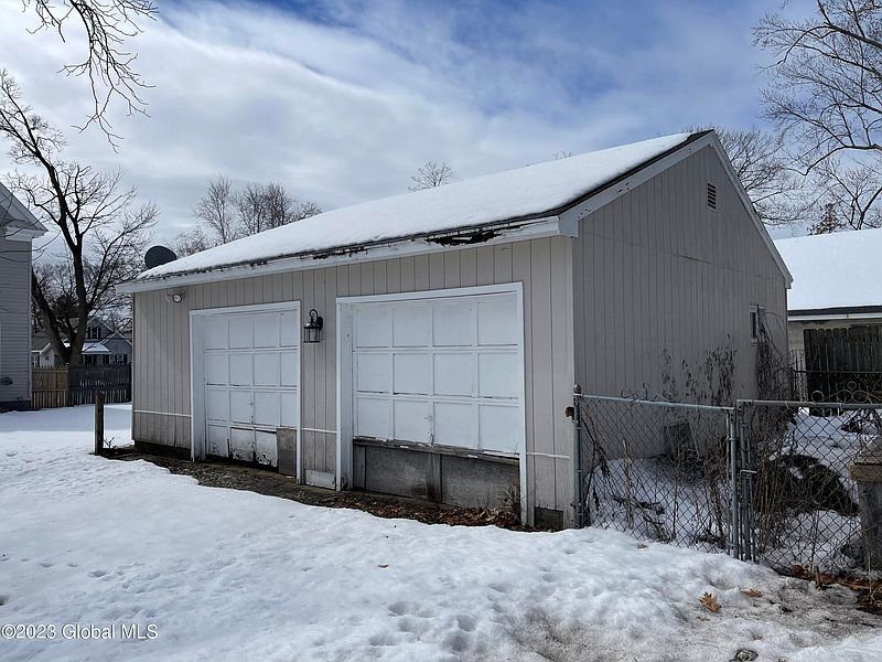 5th image of 2603 Campbell Avenue