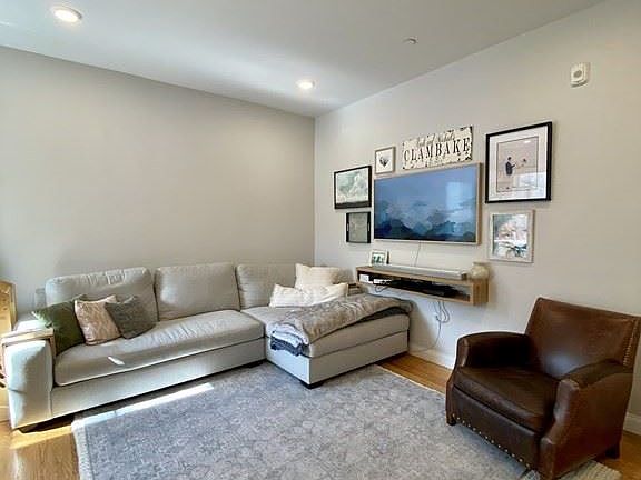 559 East 5th St. #4 Boston (South Boston) Unit Photo 3