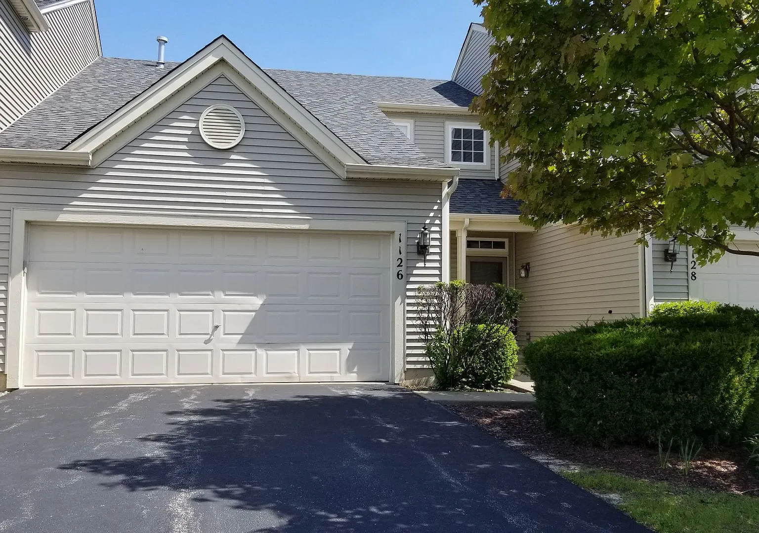 1126 Clover Dr. — Photo 1
