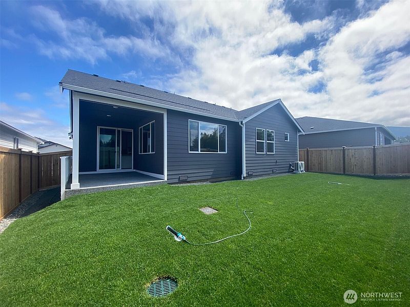 2nd image of 1225 Folgate Drive