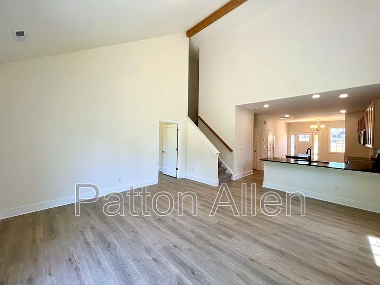 117 N Christie Ct — Photo 10