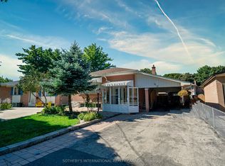 11 Buckhorn Pl, Toronto, ON M9V2P3