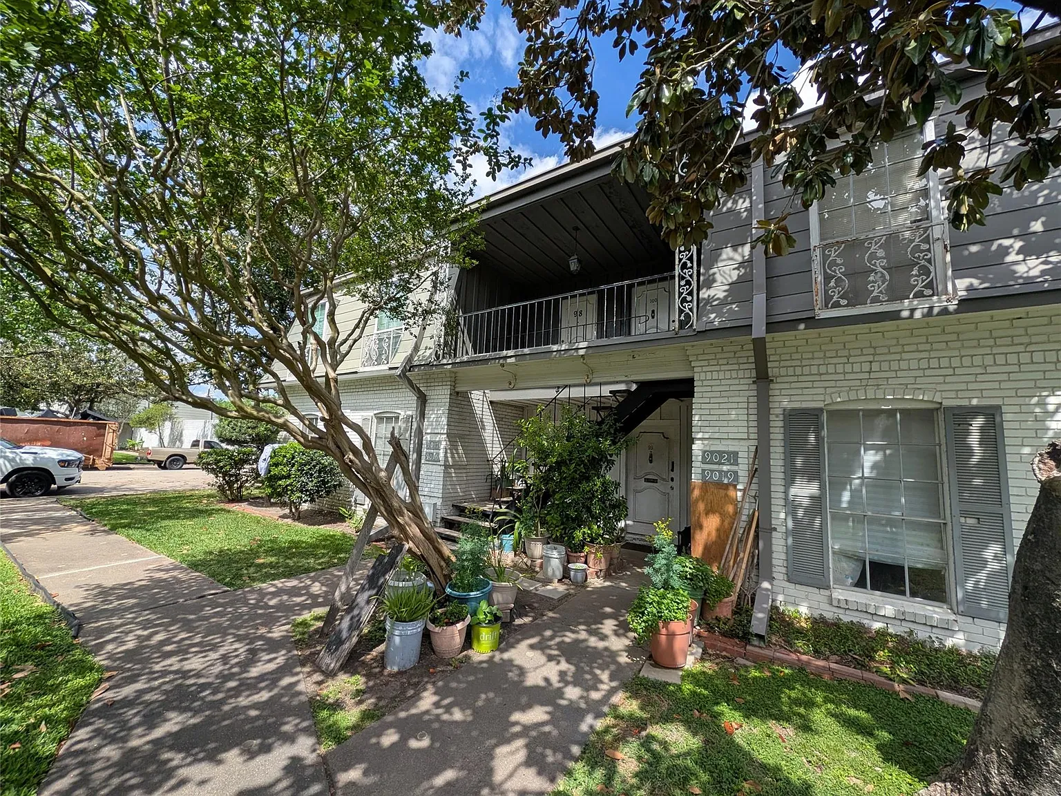 1 bed, 1.0 bath, 680 sqft, $900 — Photo 2