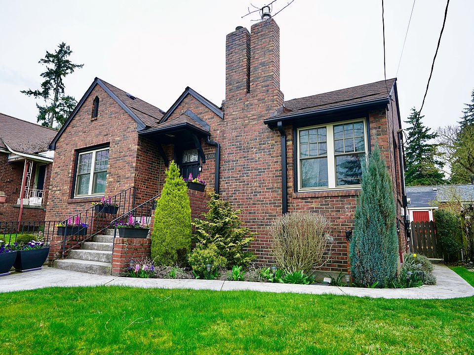1st image of 9024 5th Ave NE