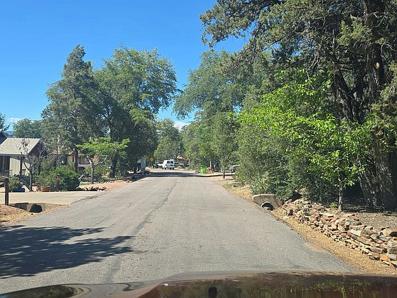 5th image of 1304 N William Tell Cir