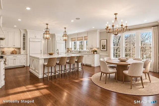 4 bed, 5.5 bath, 7342 sqft, $16,000 — Photo 3