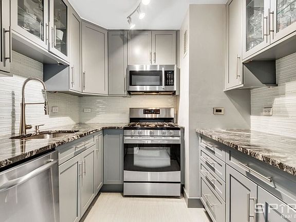 3rd image of 80 Gold St #22M
