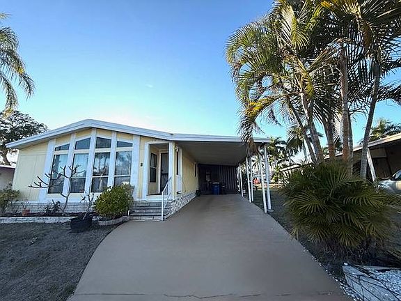 4th image of 100 Hampton Rd Lot 2