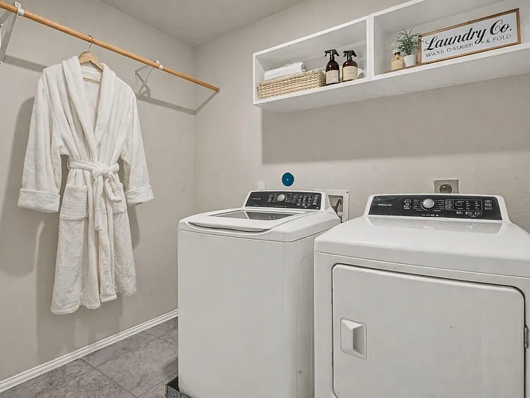 5104 Chapel Heights Dr — Photo 16