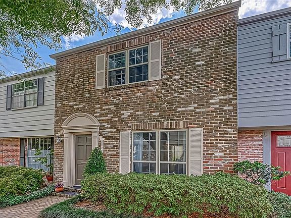 3rd image of 5872 Doliver Dr #120