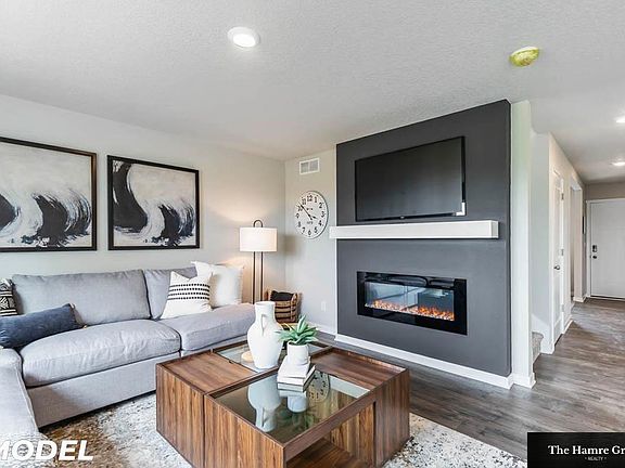 2nd image of 4505 Leawood Dr