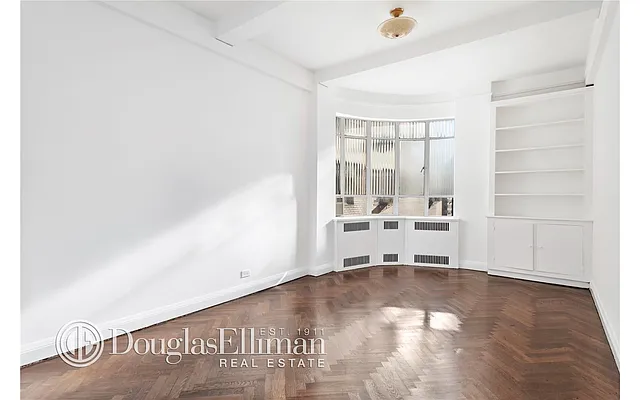 Sold by Douglas Elliman | media 23