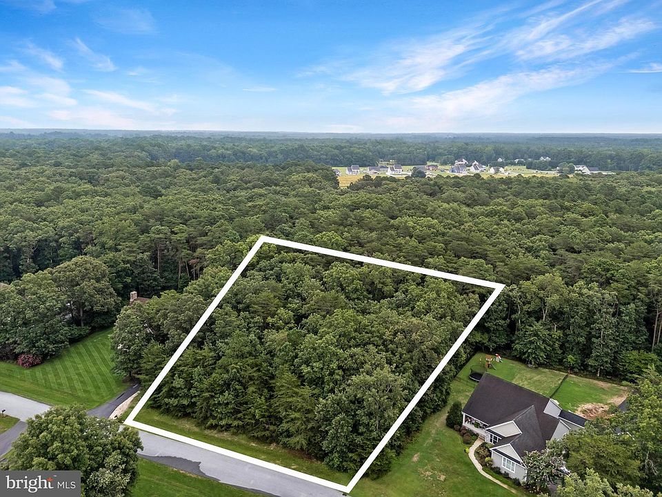 1st image of 18088 White Oak Dr