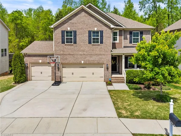 946 Longleaf Pine Pl, Mebane, NC 27302