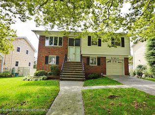 186 Spring St, Staten Island, NY 10304