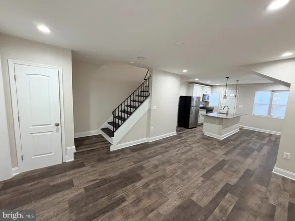 607 Cheraton Rd, Baltimore, MD 21225