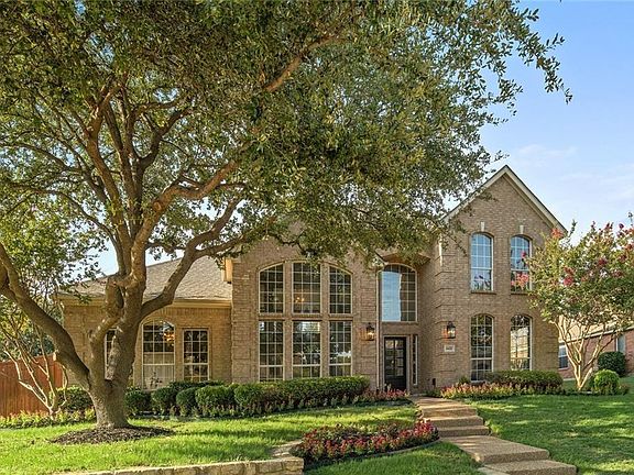 3rd image of 4425 Briar Hollow Dr