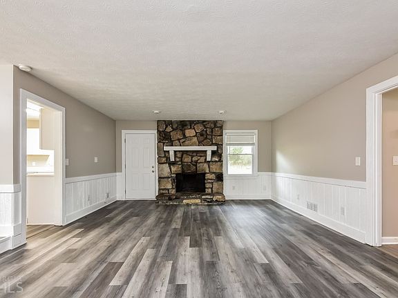 5th image of 3453 Castille Dr