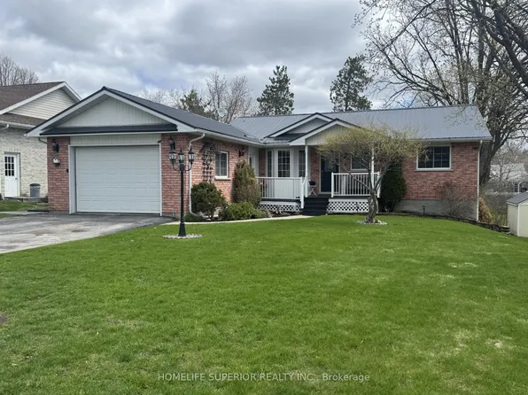 35 Nelson St, Centre Hastings, ON K0K 2K0