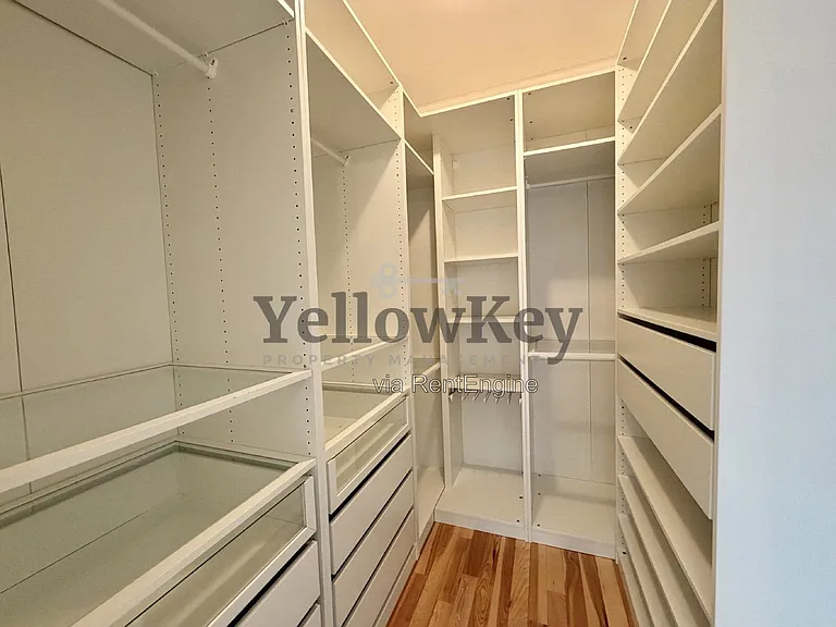 104 S Myrtle Ave — Photo 10