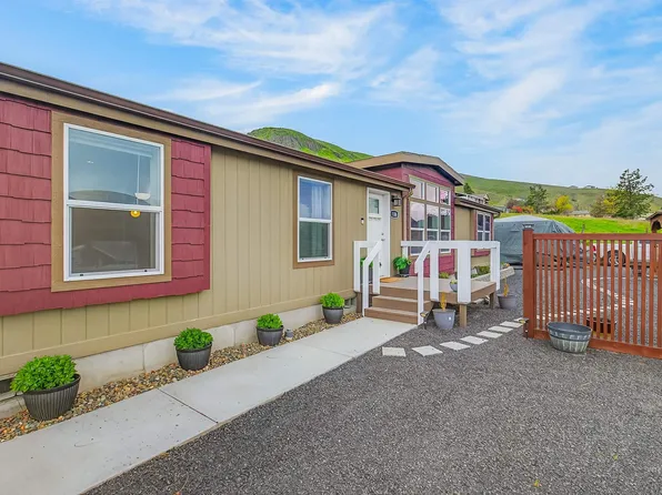 1306 4th St, Asotin, WA 99402