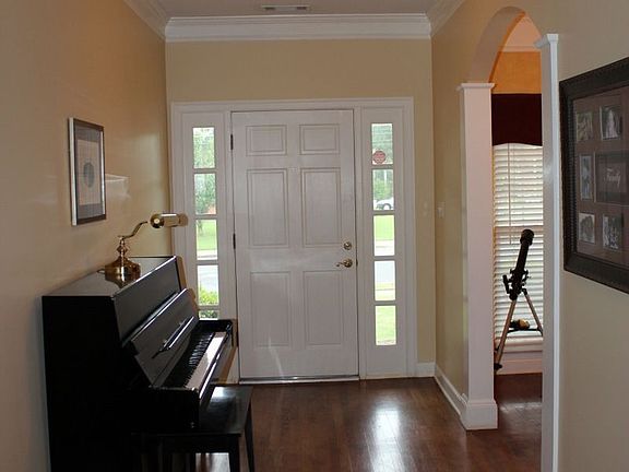 Entry way