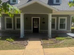 1400 NE Young Ave, Bentonville, AR 72712