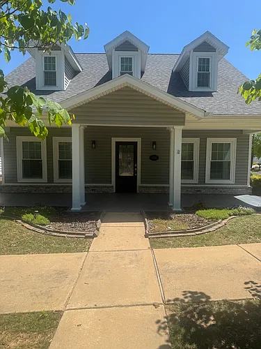 1400 NE Young Ave Photo 1