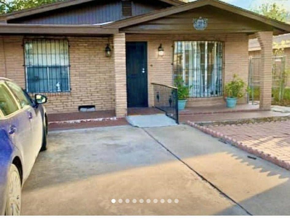 1st image of 2705 Gumwood Ave