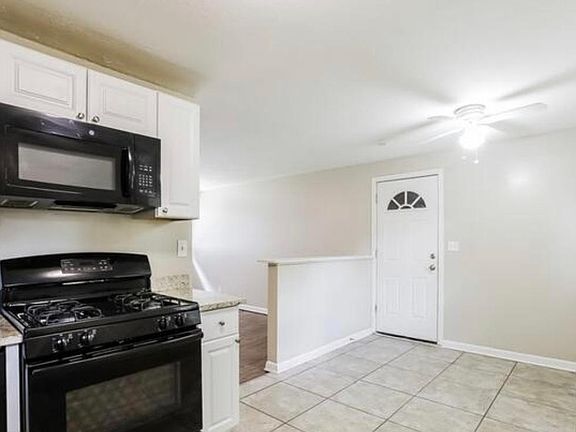 5th image of 4299 Crystal Ave
