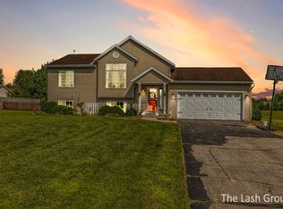 12236 Ives Meadow Ln NE, Cedar Springs, MI 49319
