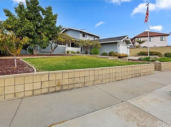 2nd image of 23819 Livewood Ln