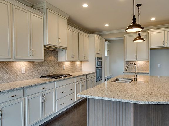 4th image of 105 North Malayna Lot 83