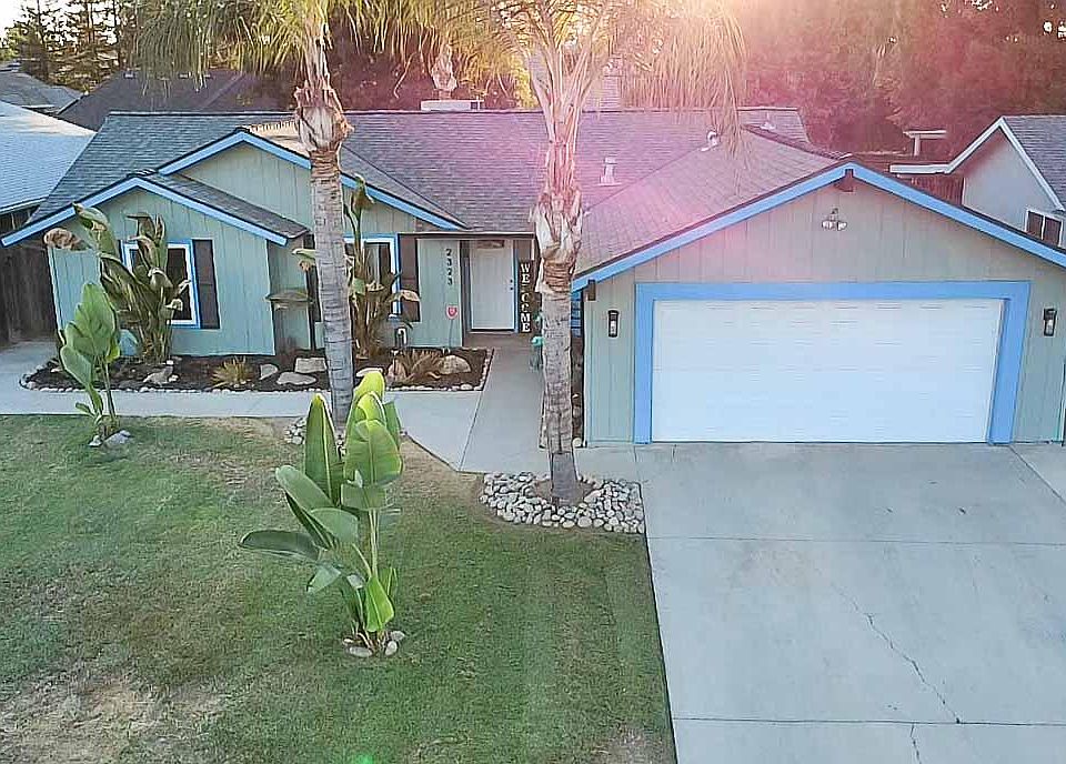 1st image of 2323 S Peppertree Street