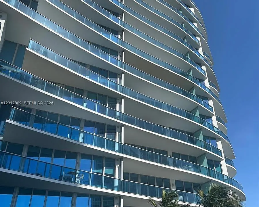 17550 Collins Ave #1204
