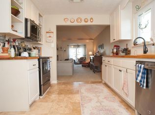 2416 Meadow Green Dr, Pearland, TX 77581