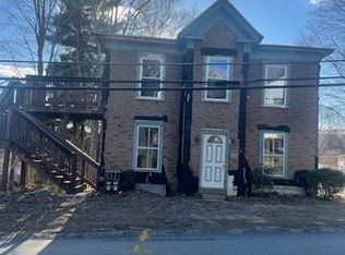 29 River St, Brookfield, MA 01506