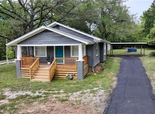 200 E Whittier St, Claycomo, MO 64119