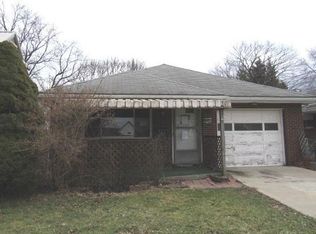 2216 Adams St, Natrona Heights, PA 15065
